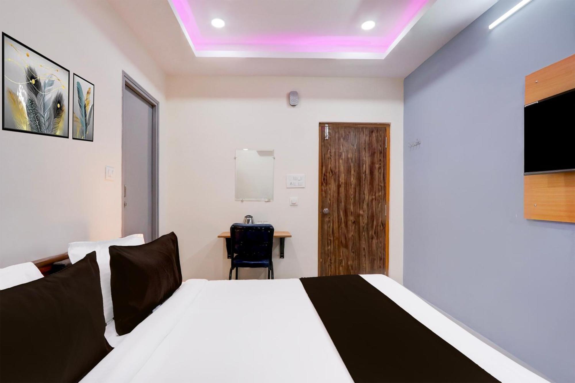 Super Townhouse Nanak Ram Guda Near Waverock Sez Hyderabad Eksteriør bilde