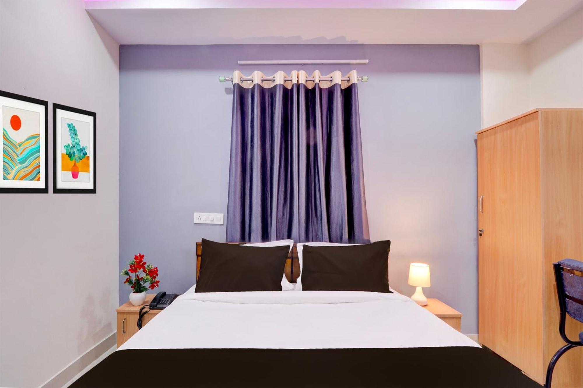 Super Townhouse Nanak Ram Guda Near Waverock Sez Hyderabad Eksteriør bilde