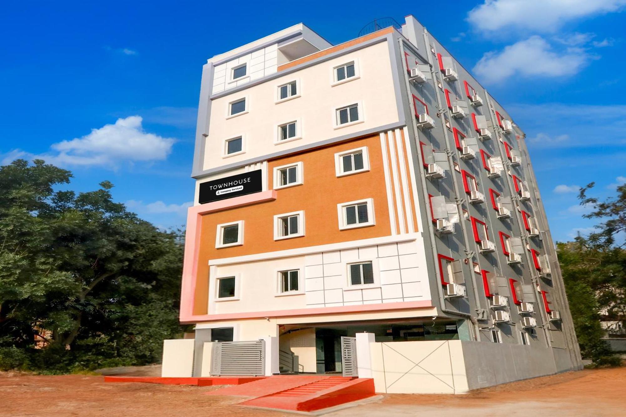 Super Townhouse Nanak Ram Guda Near Waverock Sez Hyderabad Eksteriør bilde